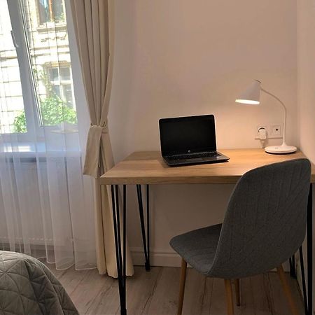 Iris Apartment On Popovich 利沃夫 外观 照片