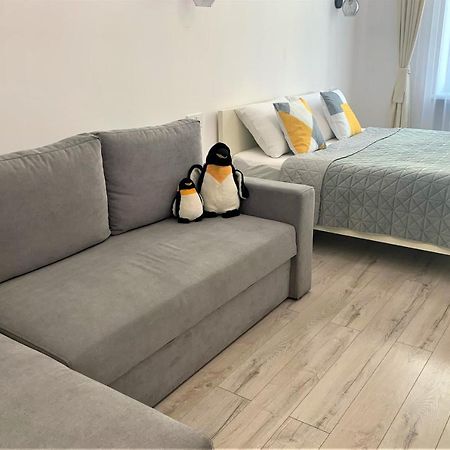 Iris Apartment On Popovich 利沃夫 外观 照片