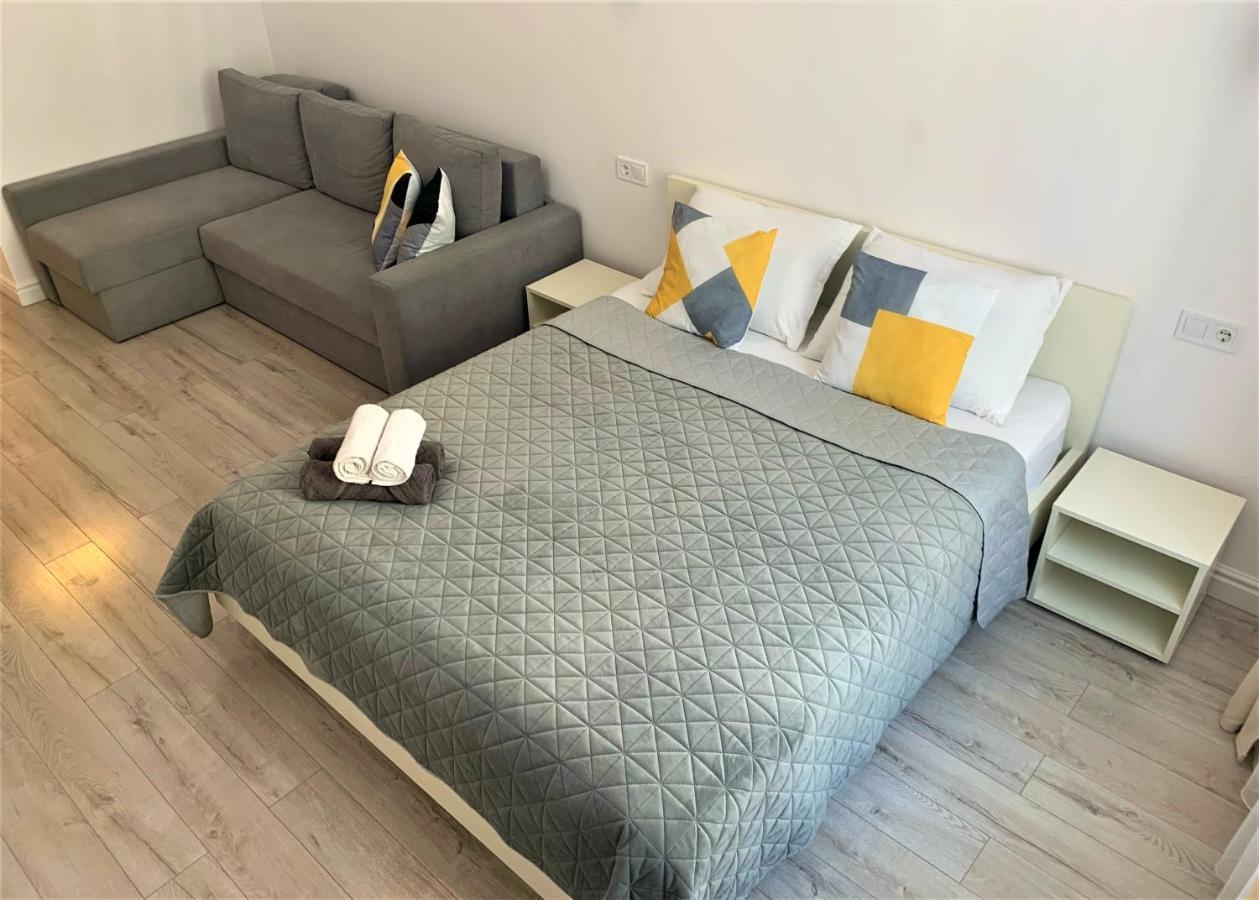 Iris Apartment On Popovich 利沃夫 外观 照片