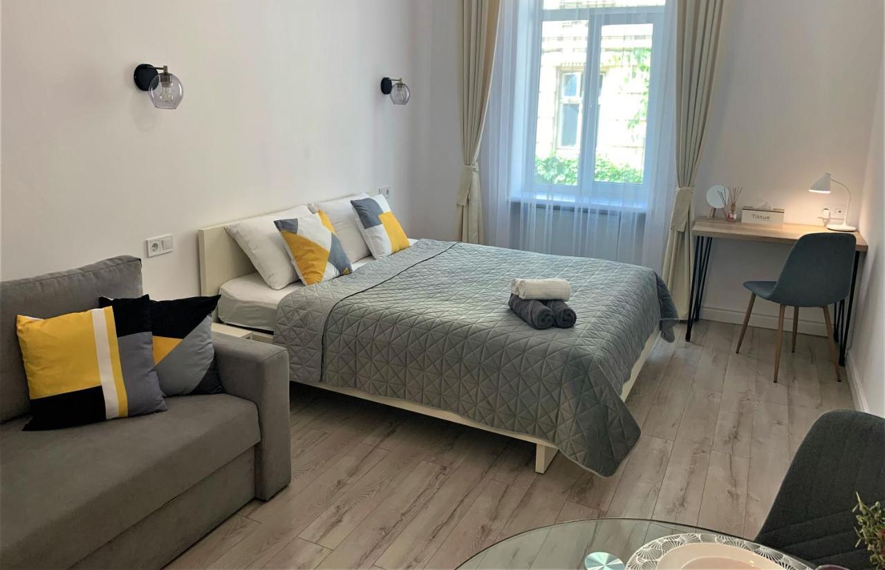 Iris Apartment On Popovich 利沃夫 外观 照片